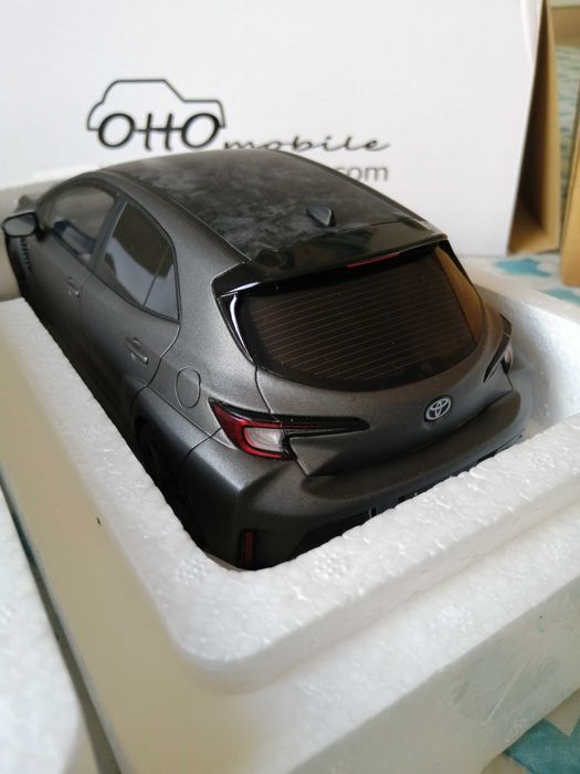 Otto mobile Toyota Corolla GR 1/18 Novo