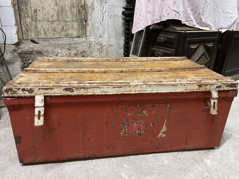 Mala de Metal Vintage – Antiga TAP – Rara!