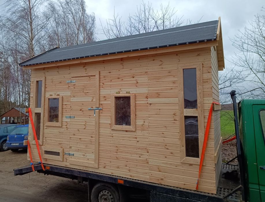 Gołębnik z solidnych materiałów