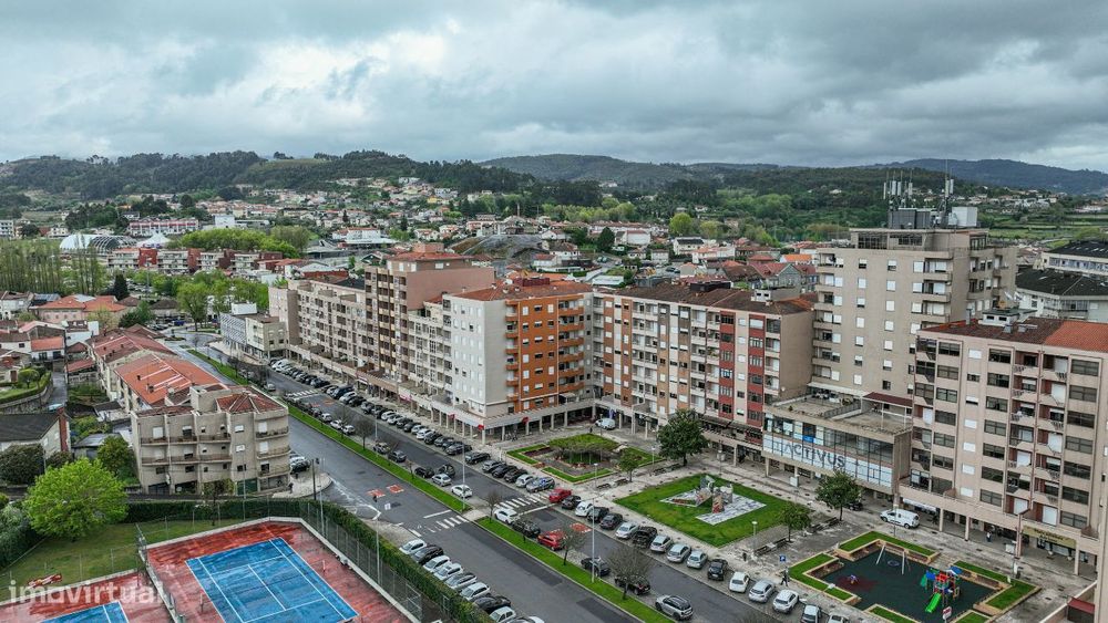 Apartamento T3 Avenida 25 de Abril, Póvoa de Lanhoso
