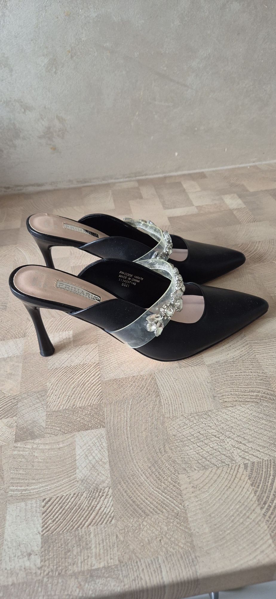 Klapki Primark rozm. 37