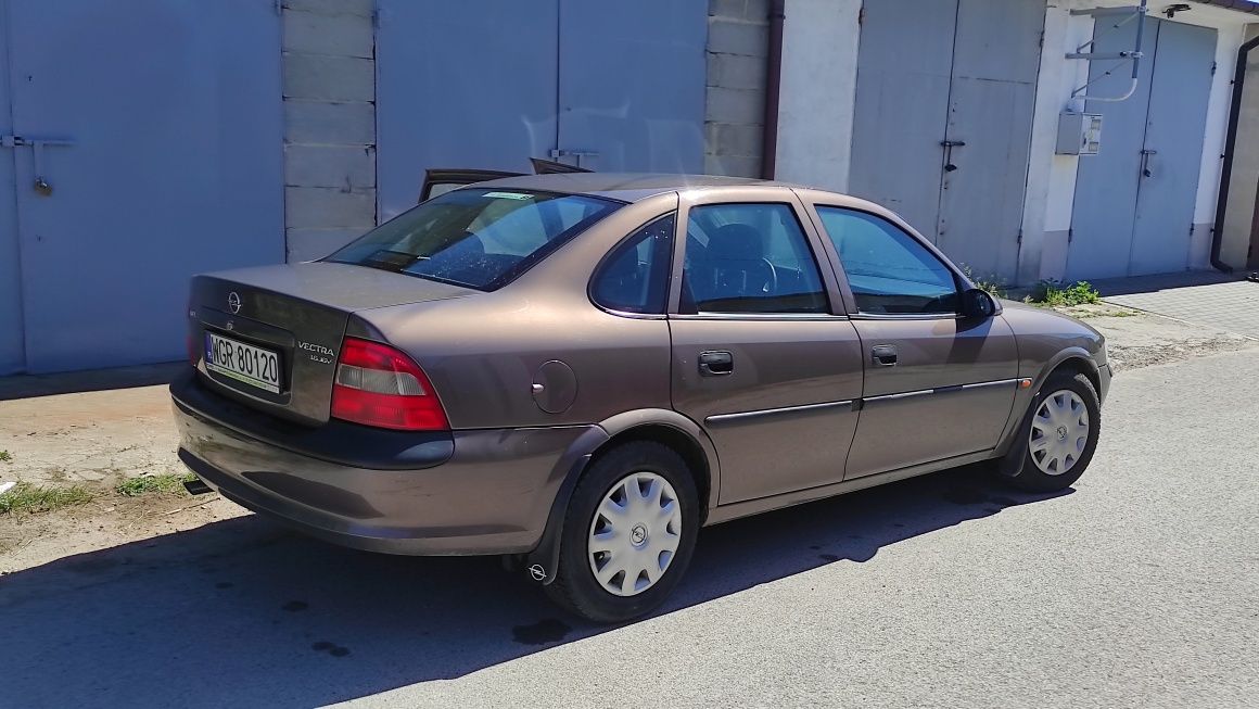 Opel Vectra b   1.6 16v