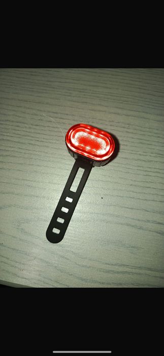 Wodoodporne światła rowerowe