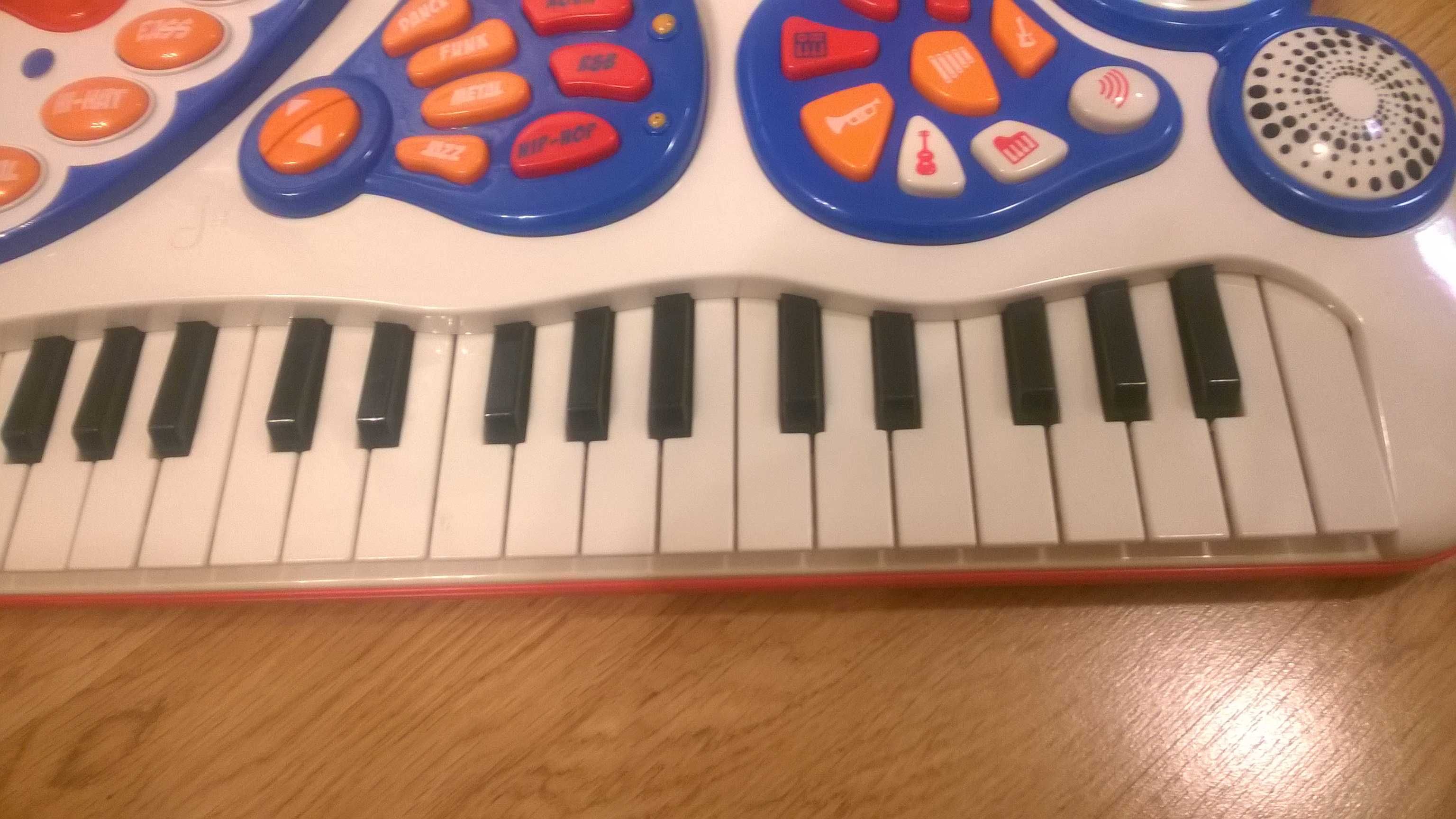 keyboard instrument pianino  smiki electronic
