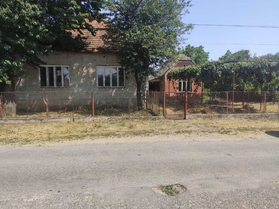 Будинок на продаж