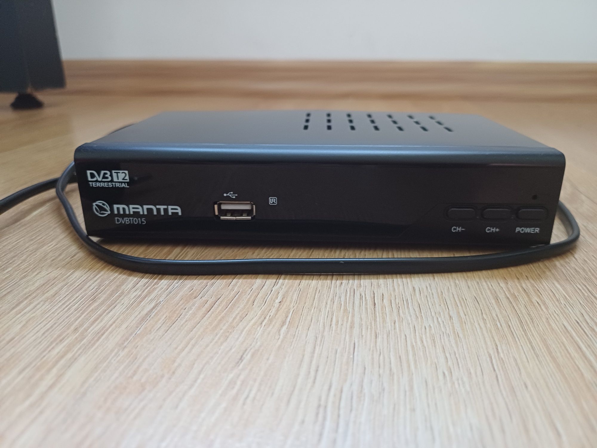 Tuner DVB-T2 Manta DVBT015 z pilotem – HDMI / USB / PVR