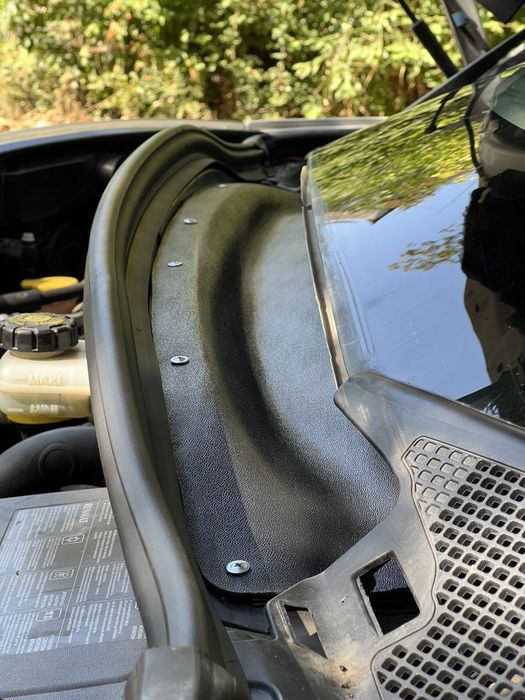 Renault scenic 3 накладка під лобове скло. Жабо.