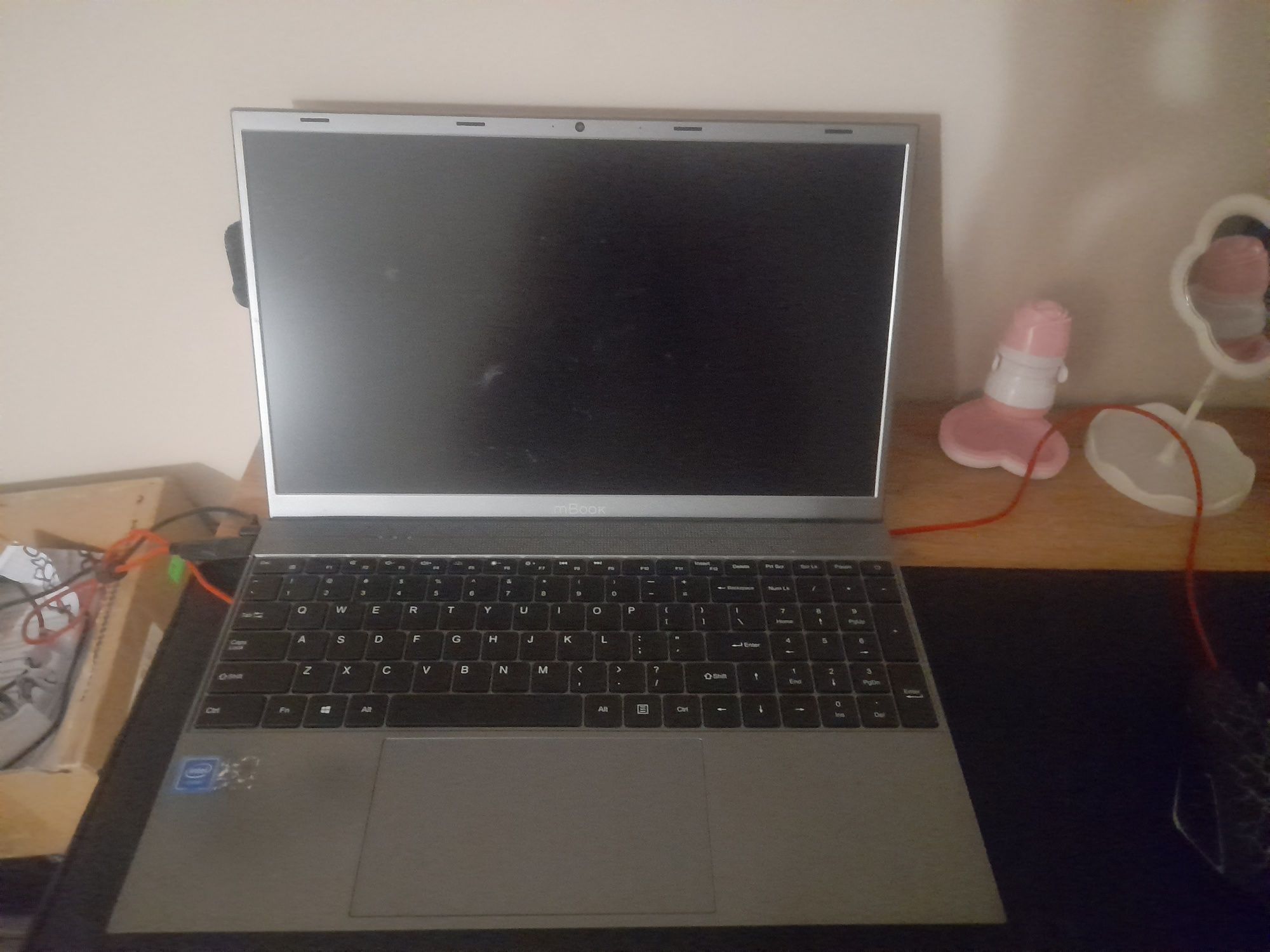 Sprzedam laptop maxcom