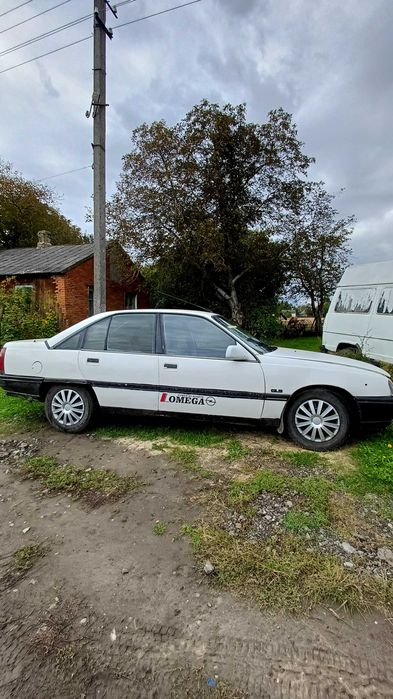 Продам Опель омега.а
