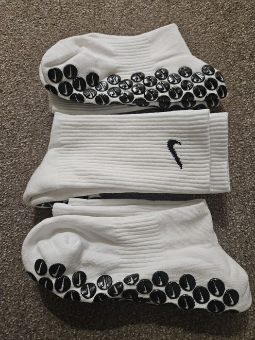 Skarpetki długie antypoślizgowe Nike