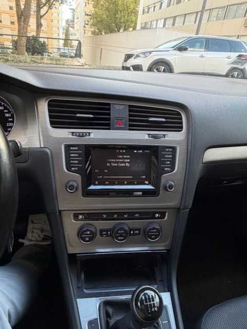 Volkswagen Golf 1.6 TDI BlueMotion Confortline