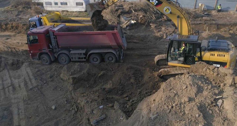 Wywóz ziemi gliny piachu urobku Wywóz gruzu Wywóz piasku Wywózka