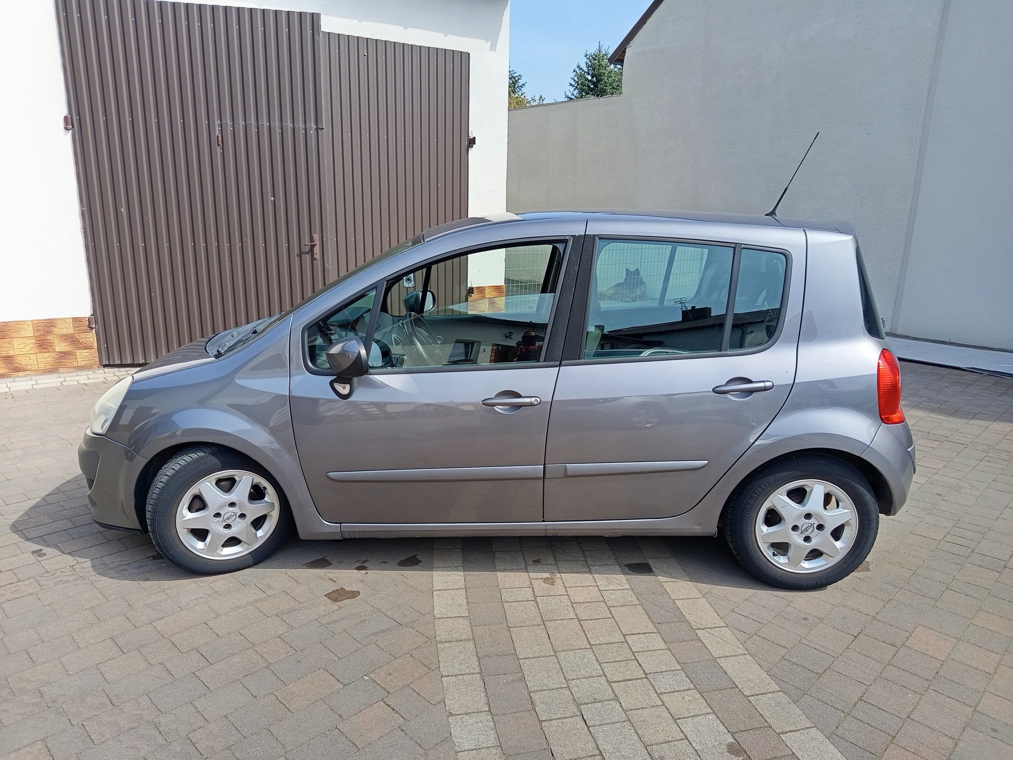 Reno Modus 2008r 1,5 Diesel Orginalny lekier
