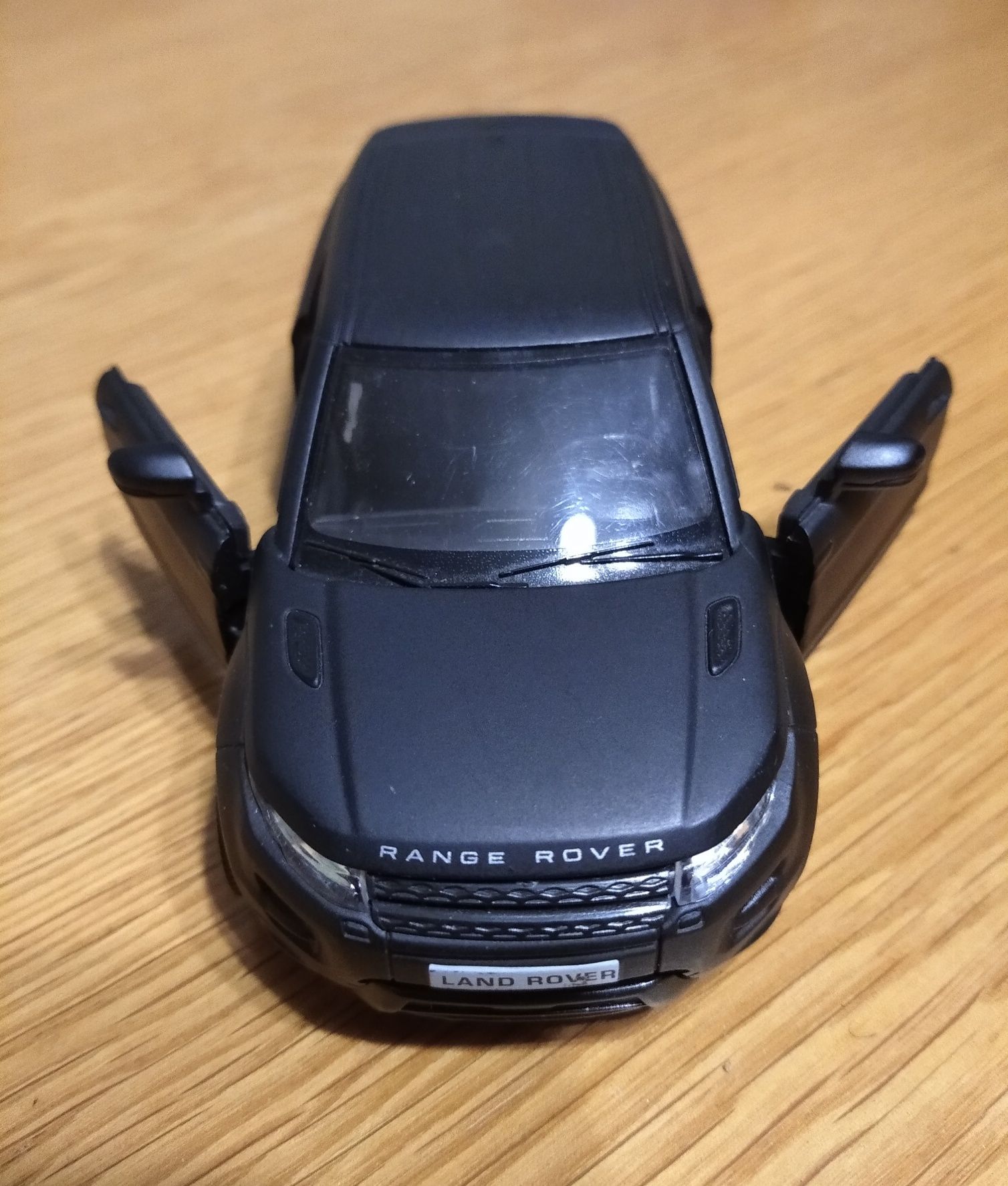 Масштабная литая модель Range rover (13 см)