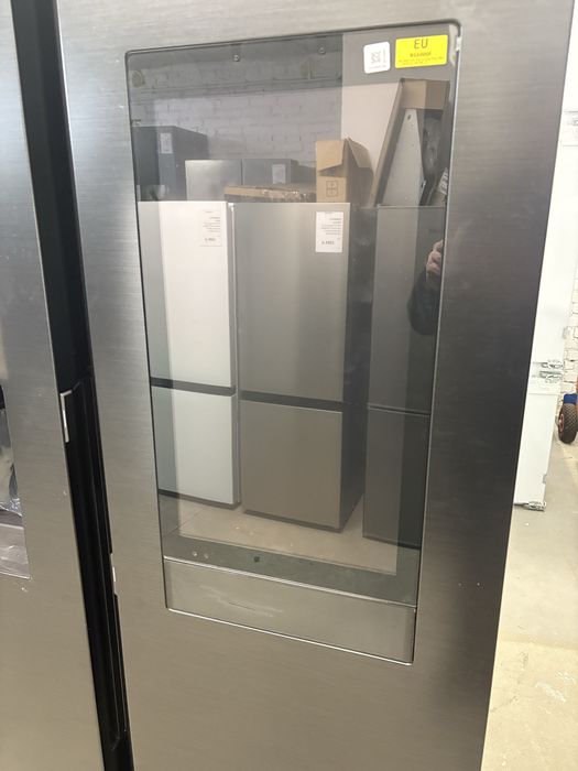 Lodówka Side by Side z kostkarką SAMSUNG RS90F66BEF, LCD