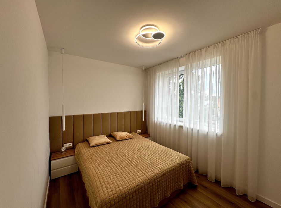 Євро двокімнатна квартира поруч з Центром міста!