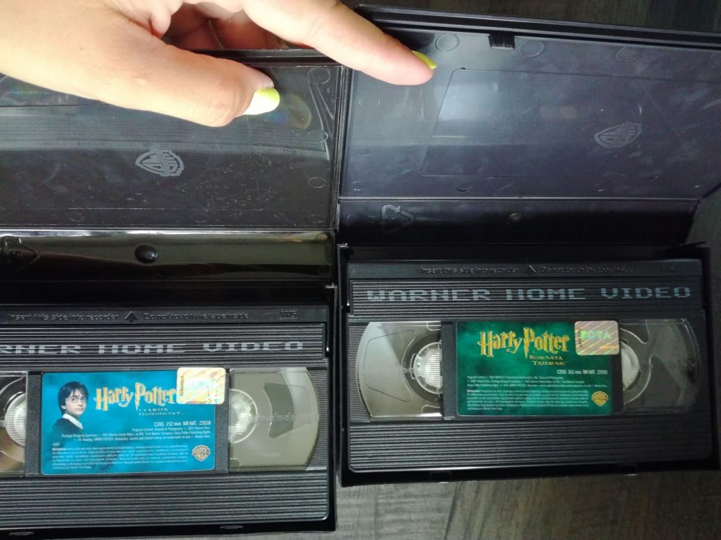 Kasety VHS Harry Potter i kamień filozoficzny Harry Potter i komnata
