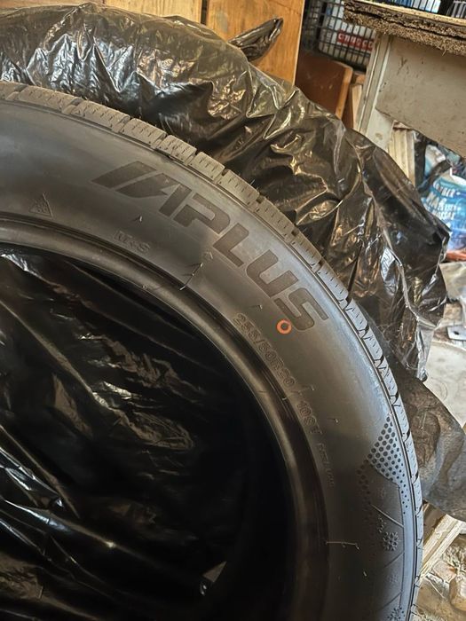 Резина зимова r20 255/50 109V XL APLUS A702