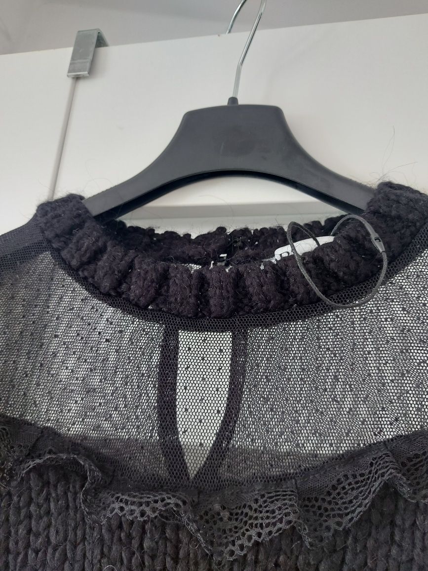 Nowy Sweter Zara M uroczy z falbanką czarny mięsisty