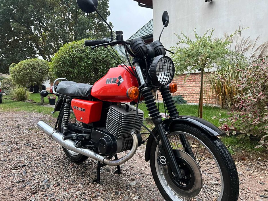 ETZ 250 motocykl