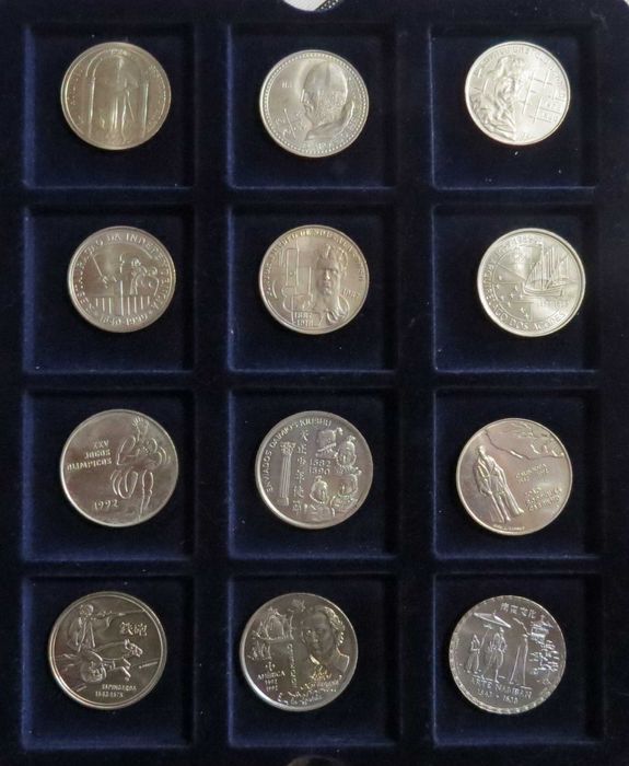Republica Portuguesa - 12 Moedas Comemorativas NOVAS 6€