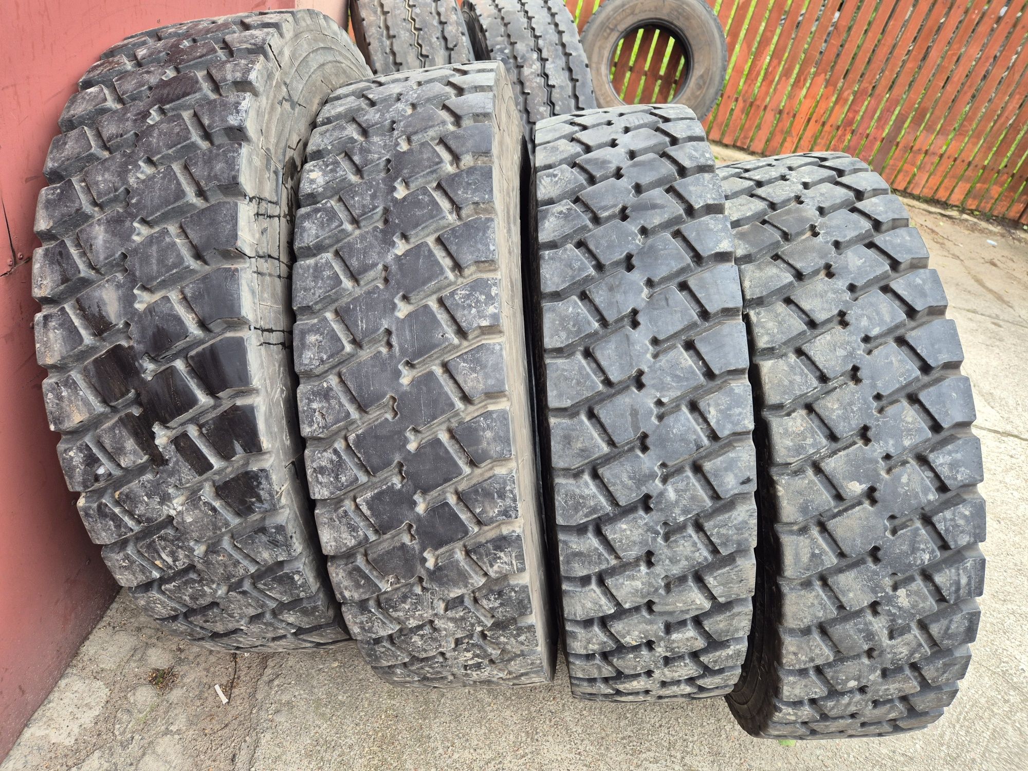 Opony 13r22.5   13-22.5