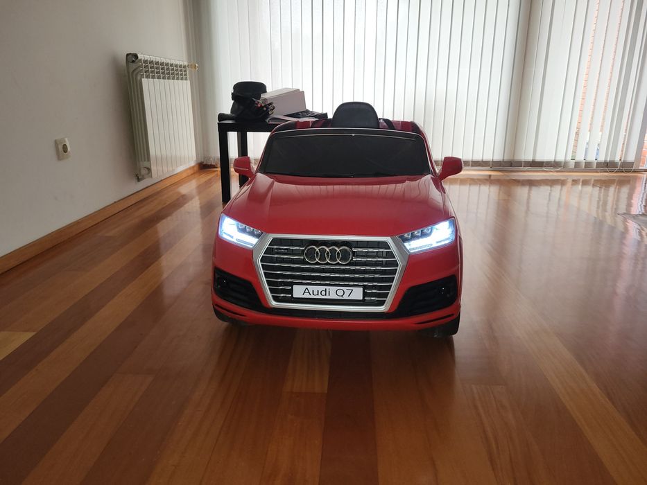 Carro audi para criança até aos 8 anos... Carro eléctrico