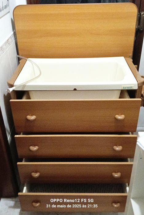 Cómoda_Muda_Fraldas_C/ Banheira p/ bebé- C/ rodizios