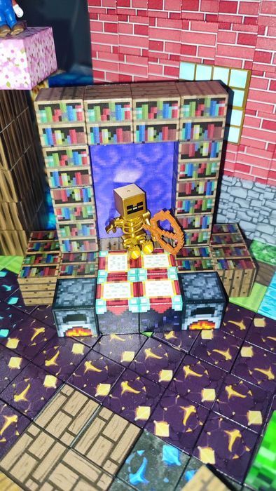 Klocki magnetyczne Minecraft Domek 122szt i 3 figurki.