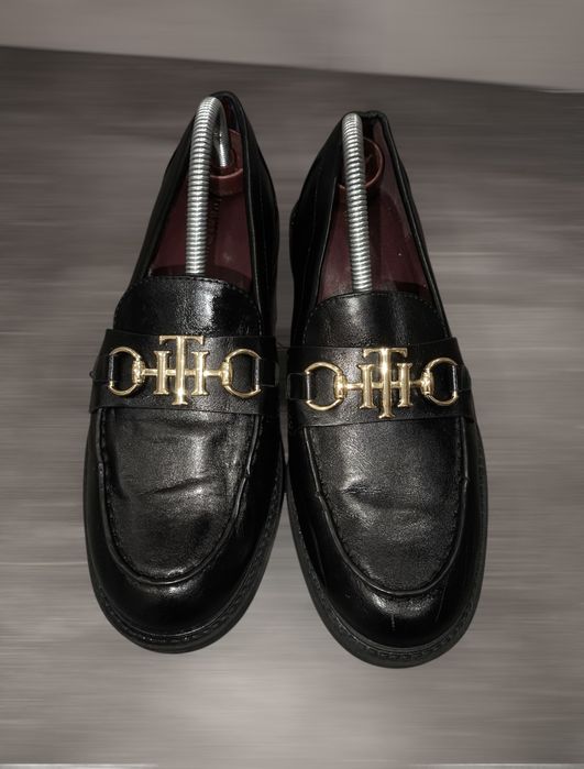 Tommy Hilfiger Loafersy Th Chain Loafer – damskie modne mokasyny 38.5