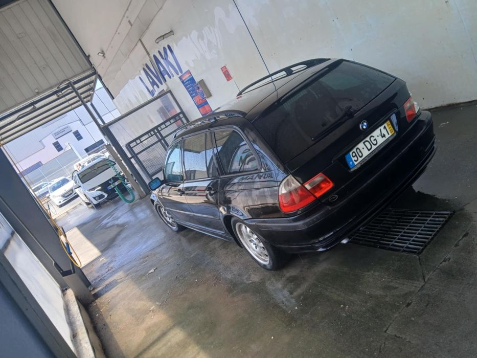 BMW 320D tourig 150cv  2004