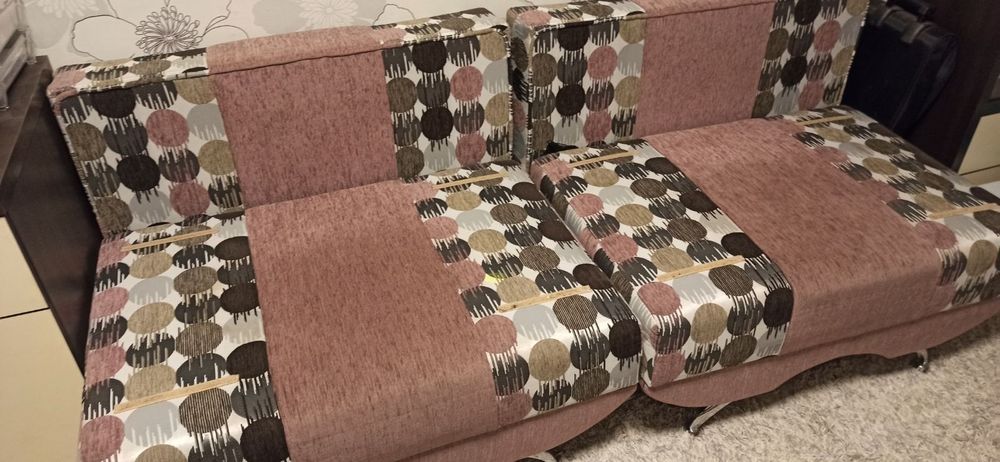 Диван та два крісла у відмінному стані