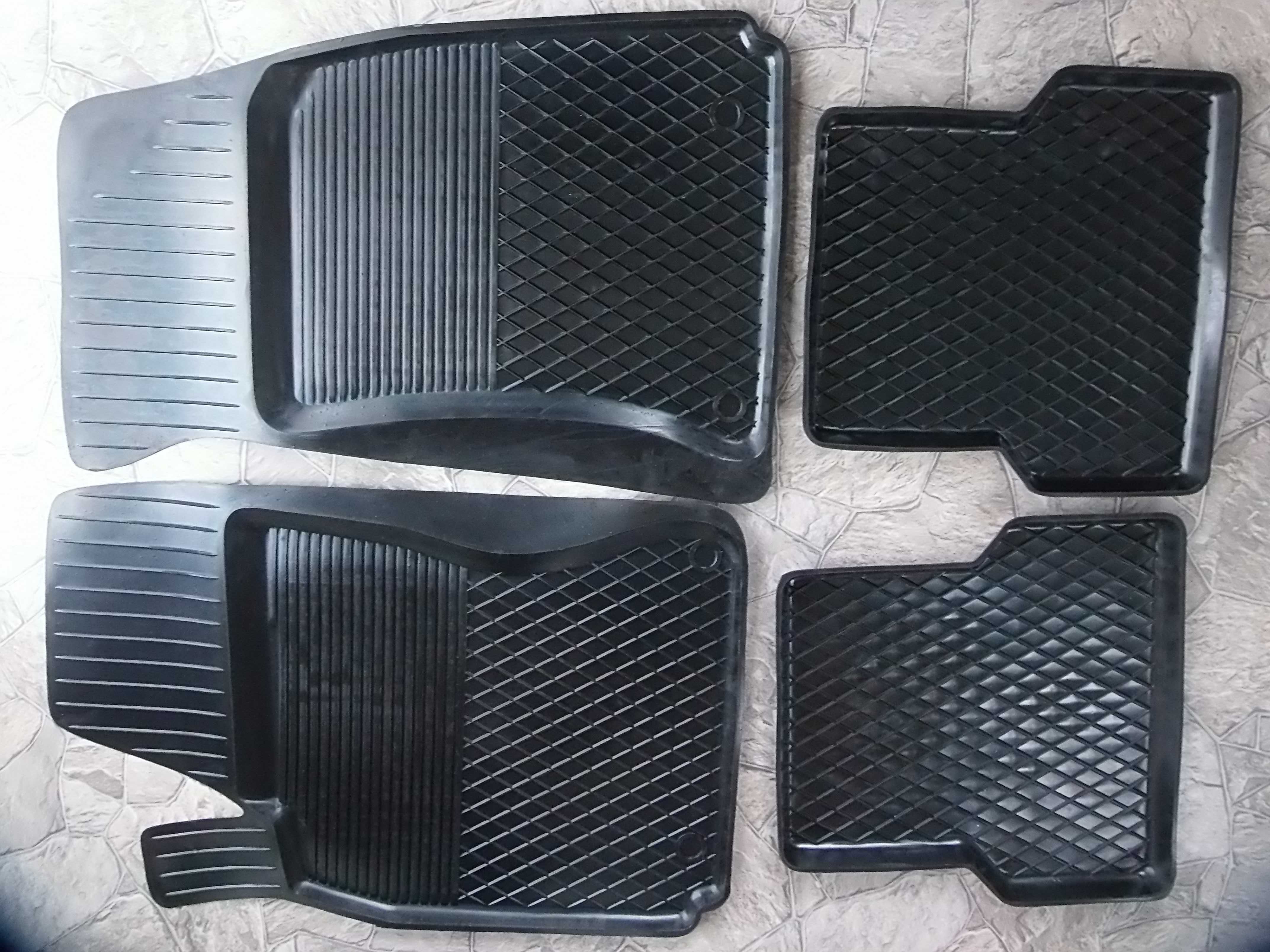 Dywaniki Gumowe AUDI A4 B5 B6 B7 B8 Korytkowe A6 C5 C6 C7