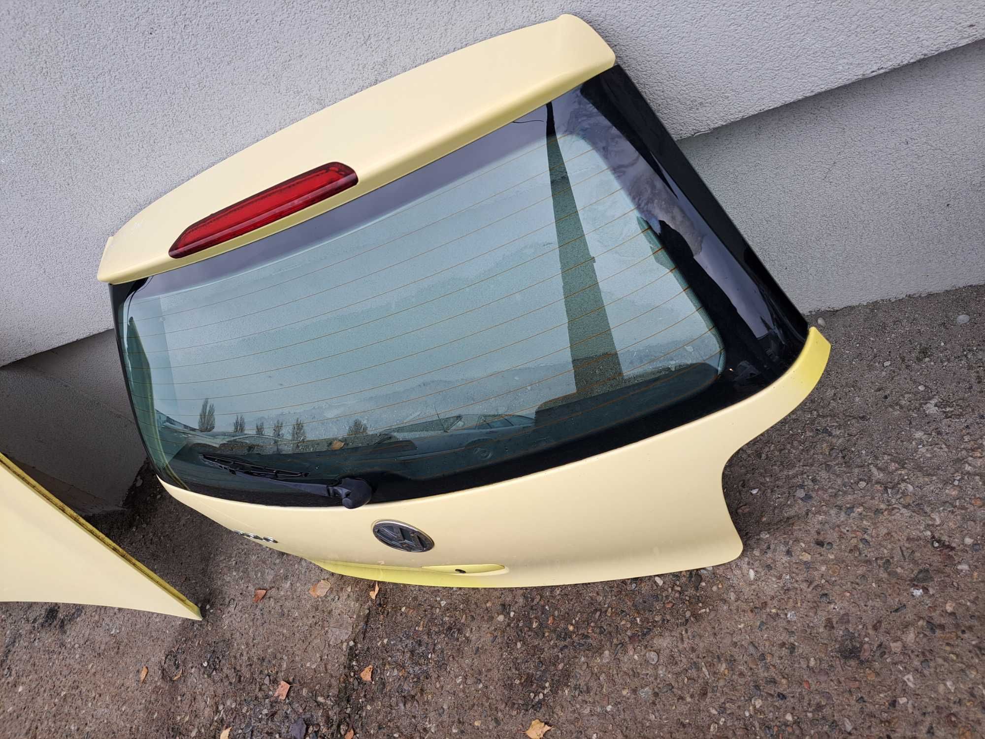 Klapa szyba Volkswagen Polo 9N okular