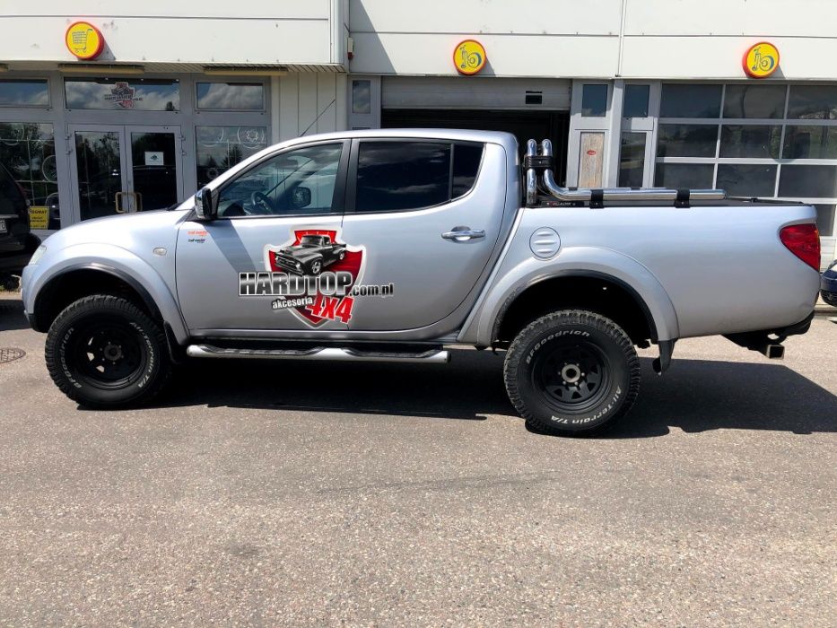 Roleta Mitsubishi L200 Roll'n'Lock