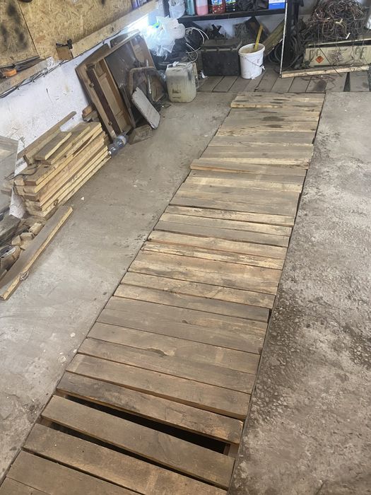 Продам 2  капитальных гаража рядом , под 2 машины