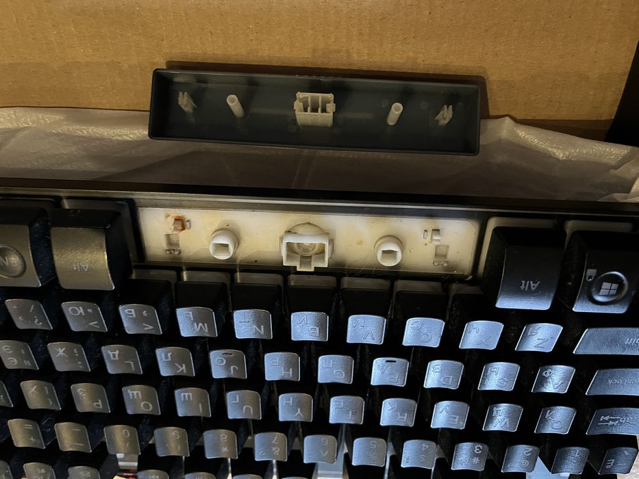 Продам игровую клавиатуру REAL-EL