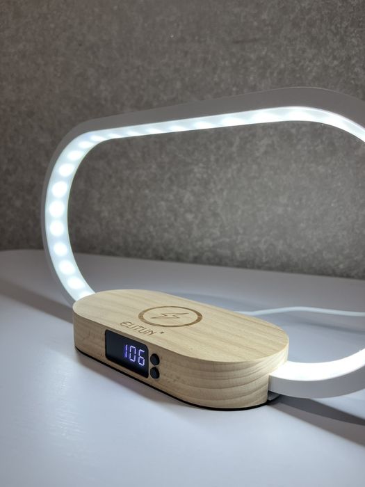 Настільна лампа з годинником, димером бездротовою зарядкою