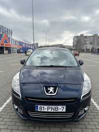 Peugeot 5008 2011