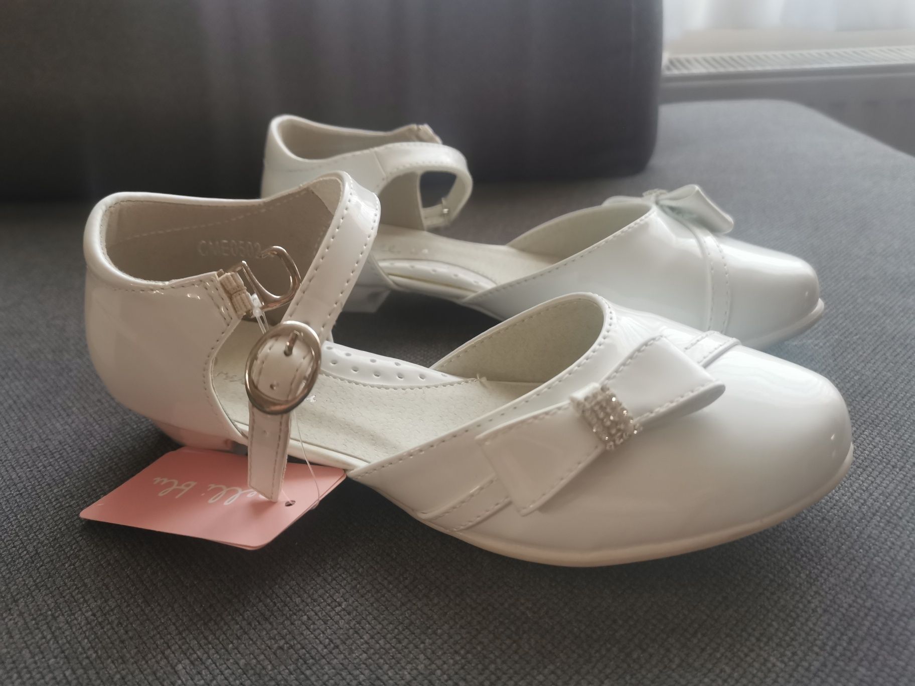 Białe buty do komunii, balerinki r. 33 Nelli Blu