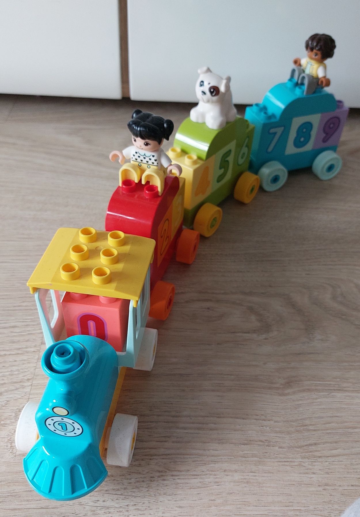 Kolejka z cyferkami lego duplo