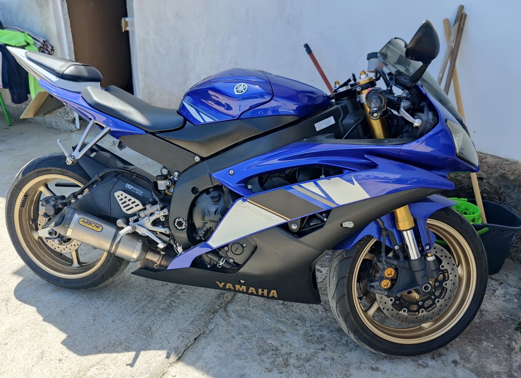 Yamaha YZF R6 2010 bixenon