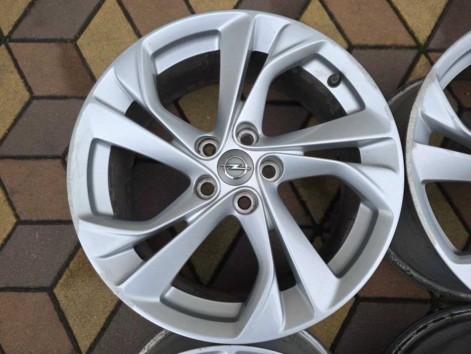 Диски оригінальні для Opel Astra K V, Zafira R17 5x105