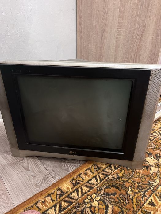 Телевизор LG и приставка т2