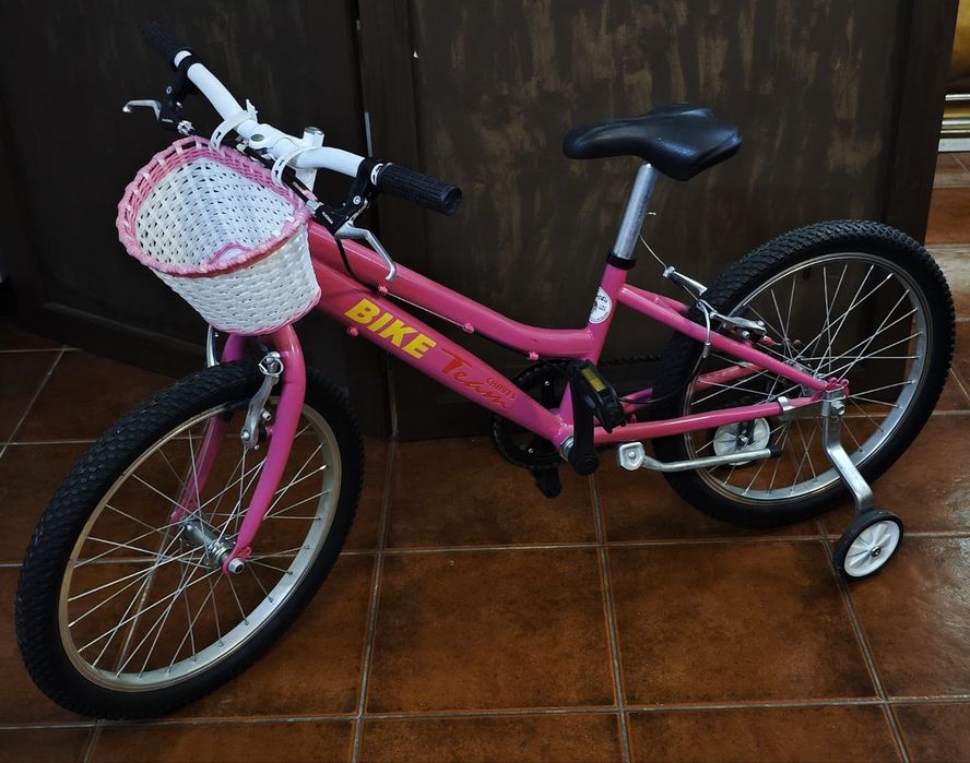 Bicicleta de menina