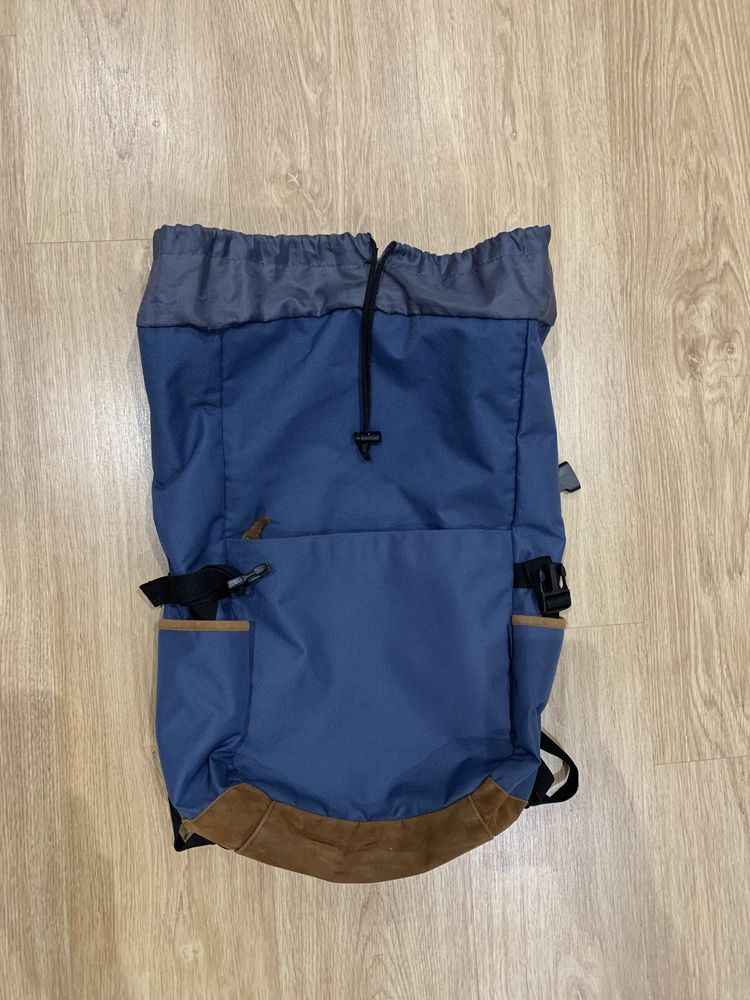 Mochila com capacidade 30L