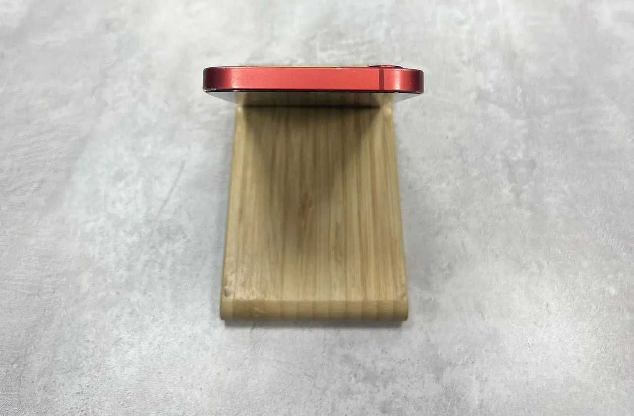 iphone 12 product RED