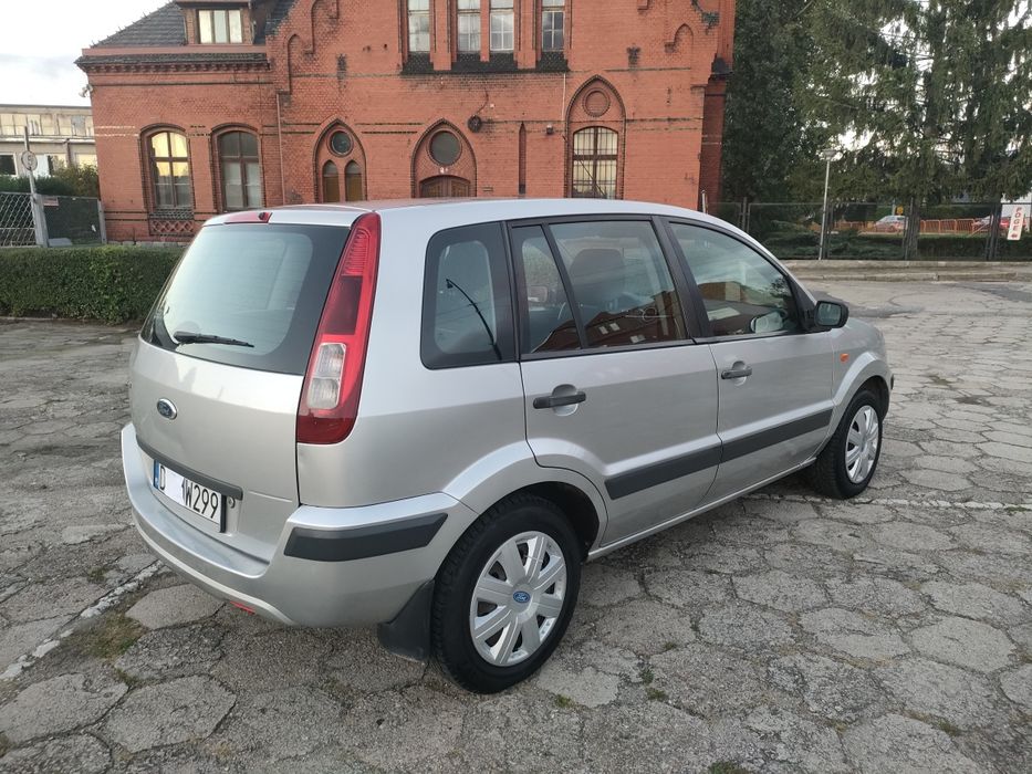 Ford Fusion 1.4 benzyna klimatyzacja zarejestrowany ubezpieczony