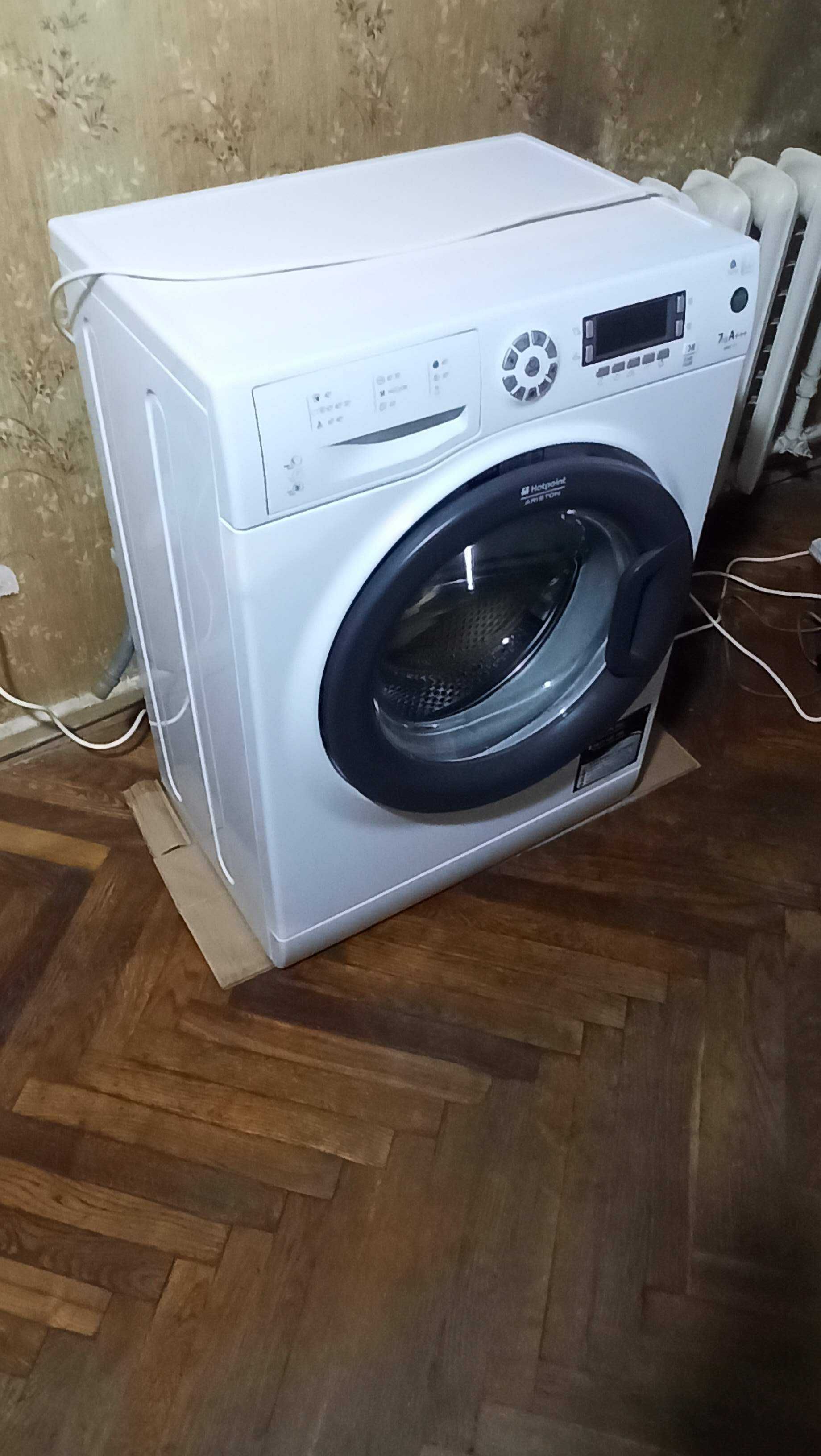 Продам пральну машинку ARISTON  WMSD 723 на 7 кг