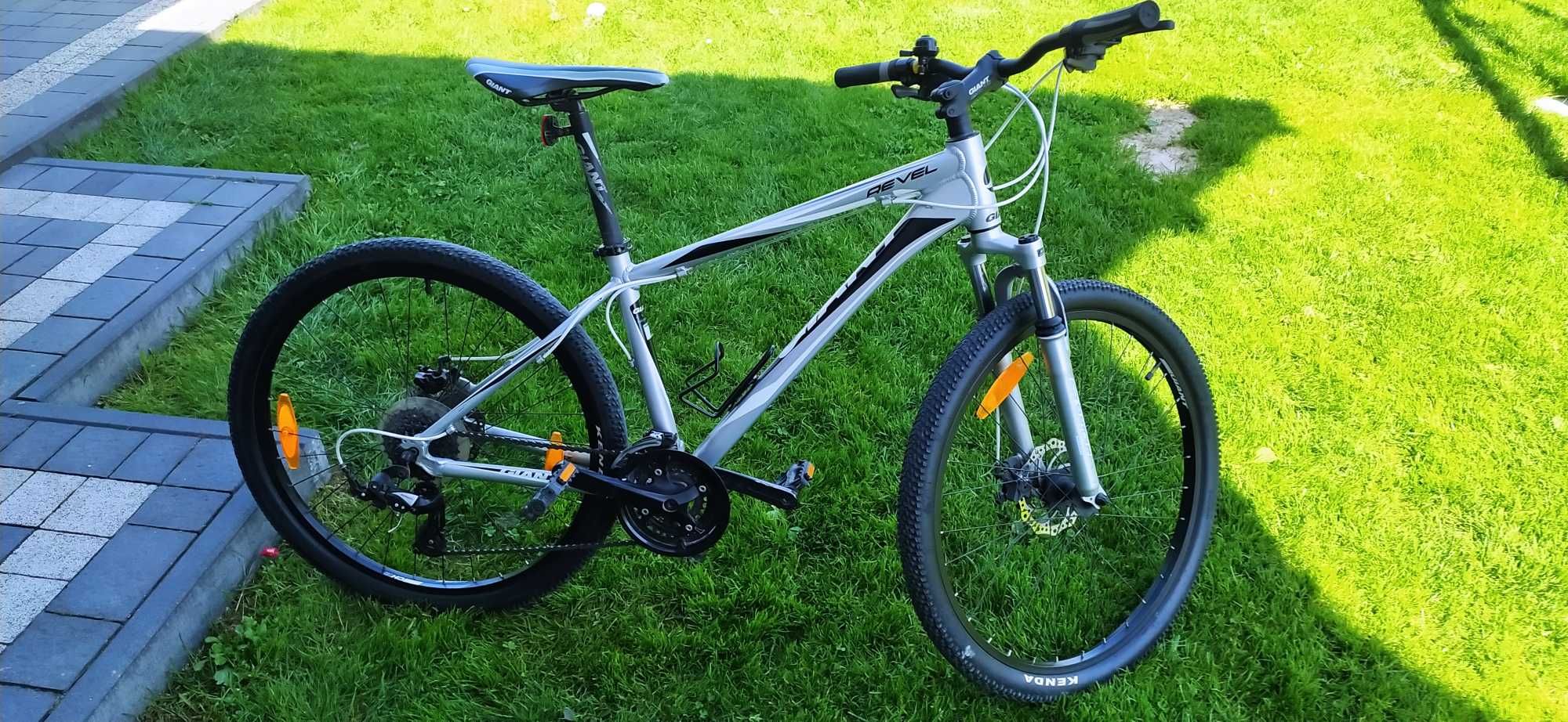 Rower GIANT REVEL rama S